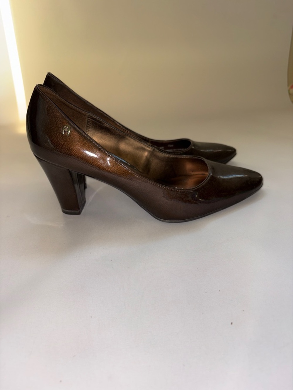 Etienne Aigner Haven Bronze Patent Leather Dress Pumps‎ Size 7.5 - Picture 4 of 10